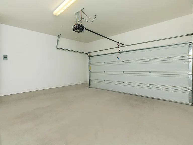 433 Ll — Photo 8