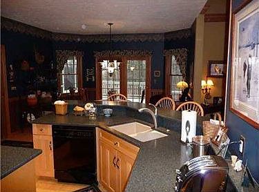 5th image of 2456 Twelve Oakes Dr