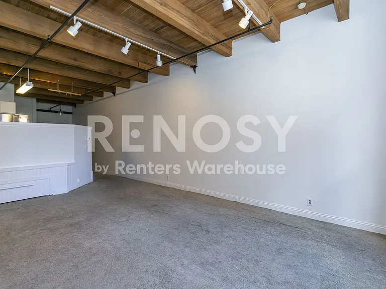 700 Broadway Blvd #210 — Photo 12