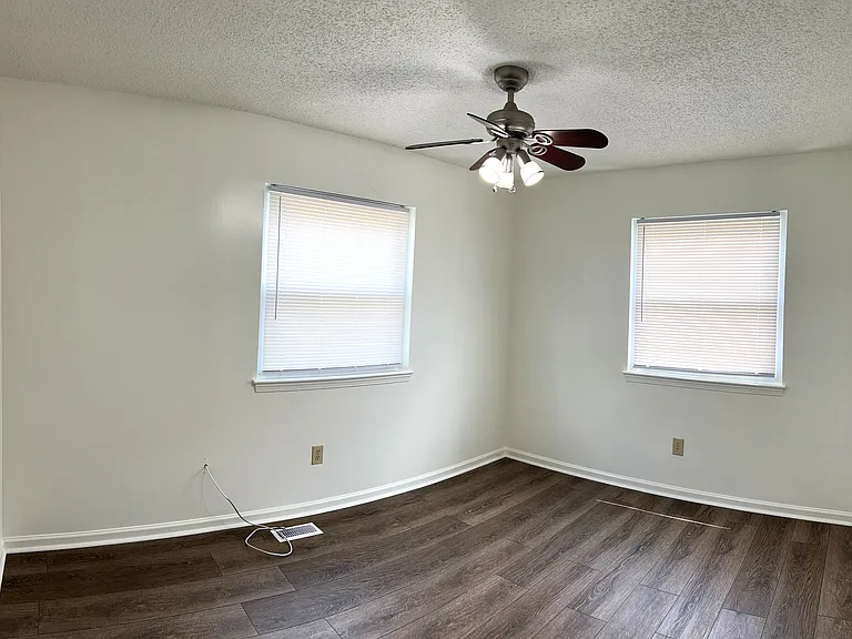 874 Jamestown Landing Rd — Photo 25
