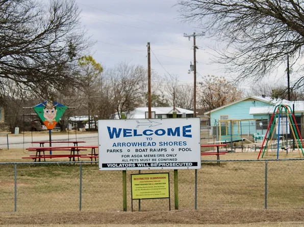 5732 Highland Dr, Granbury, TX 76048