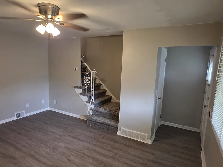 16200 Maplewood Ct — Photo 10