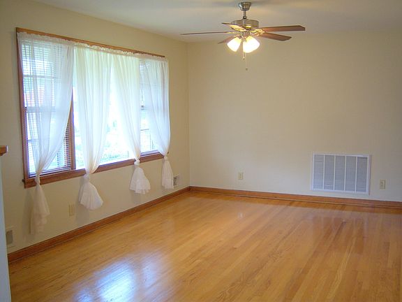 2nd image of 4713 Daleville St NW