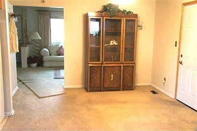 3rd image of 5232 Bromwick Dr