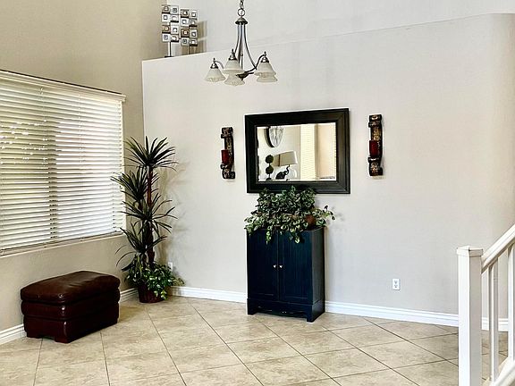 5th image of 2181 E Iris Dr