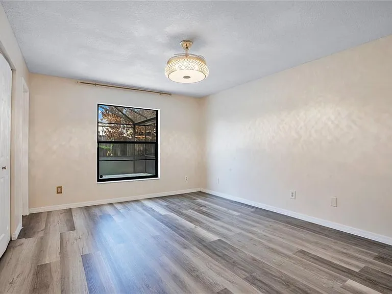 4805 Kingston Cir — Photo 17