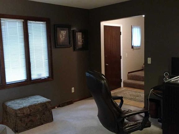 3rd image of 4151 Holyoke Dr SE