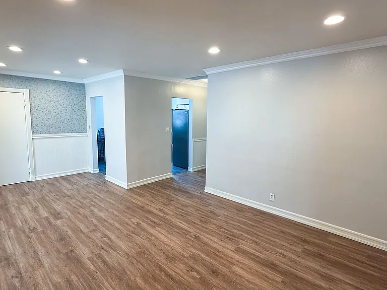9342 Colfair St — Photo 3