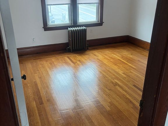3rd image of 4 Stafford Rd #2