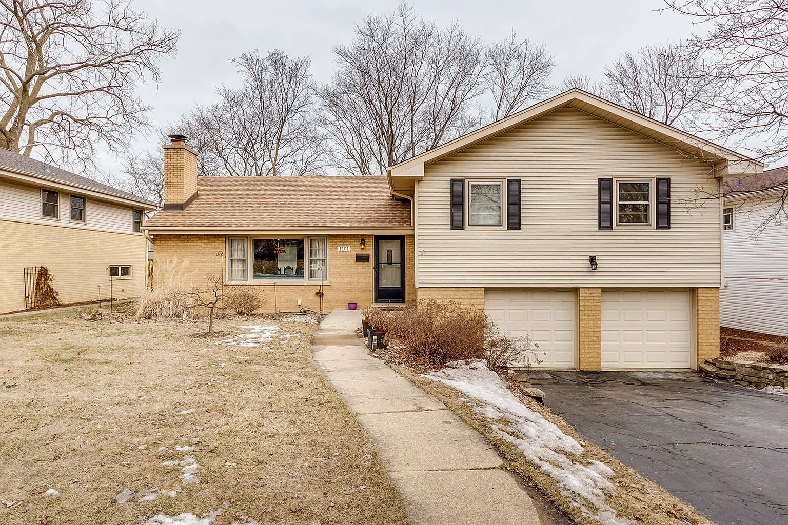 1101 S Leslie Ln photo 1
