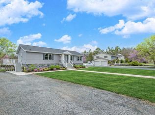 5 Deerfield Dr, Mount Pocono, PA 18344