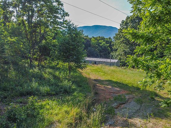 3rd image of Wood Ln