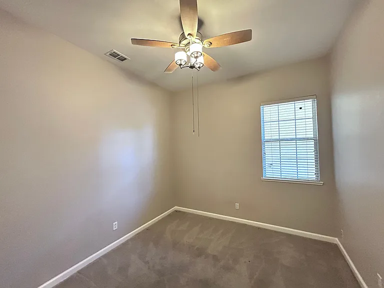 4015 Avellano Dr — Photo 10