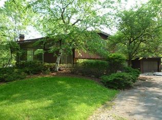 1020 Oak Spring Ln, Libertyville, IL