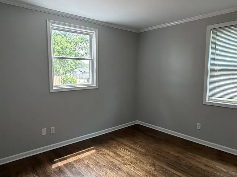 604 Edgewood Blvd — Photo 8