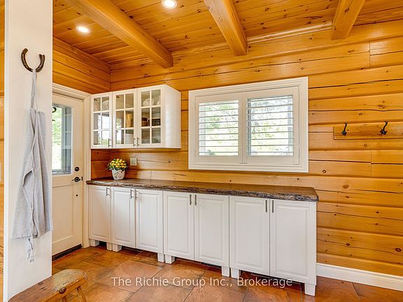 5th image of 143 Green Lake Rd W