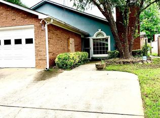 185 Wilbanks Dr, Fayetteville, GA 30215