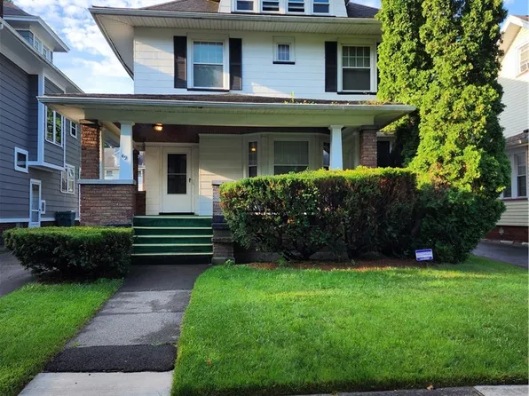 49 Roxborough Rd, Rochester, NY 14619