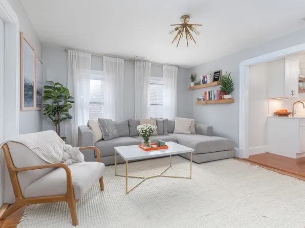 20 Aberdeen Rd #3, Somerville, MA 02144