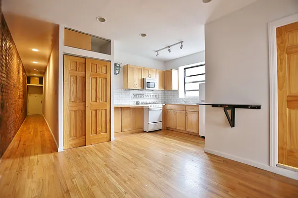 Rented by City Wide Apartments | media 1