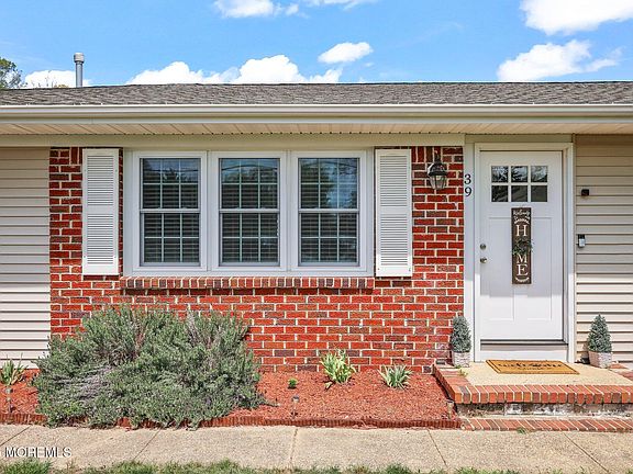 3rd image of 39 Sloop Creek Road