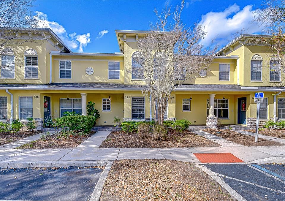 1st image of 228 Hardcastle Pl
