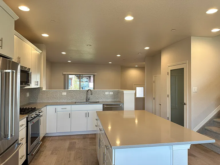 1023 Leonard Ln — Photo 8