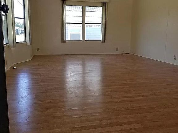 5th image of 6837 Elderberry Dr