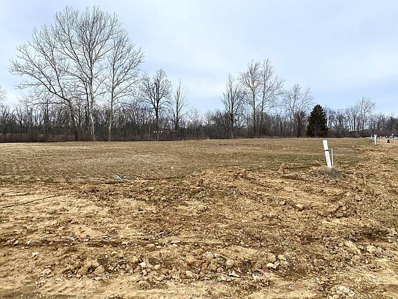 2nd image of 424 Breakwater Dr