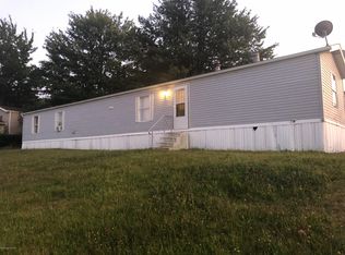 47 Newport Dr, Hazleton, PA 18201