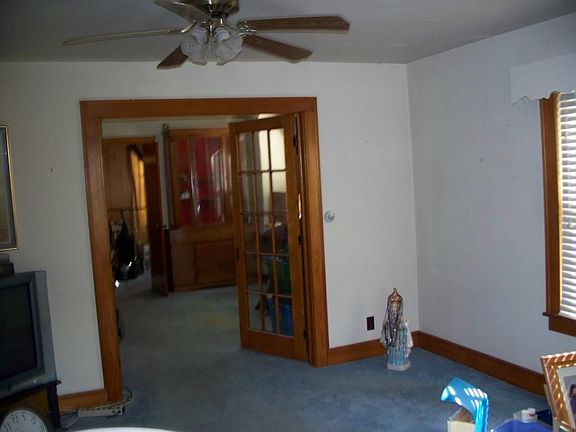 3rd image of 114 W North St