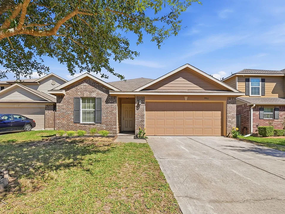 9911 Sterling Place Dr