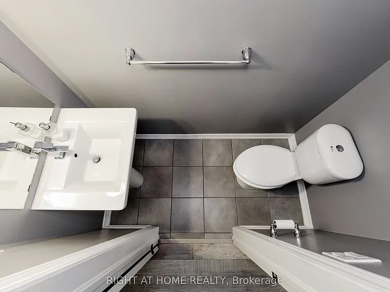 40 Carnation Ave #109 — Photo 9