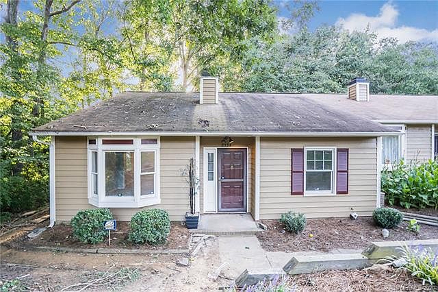 1st image of 8334 Summerglen Cir