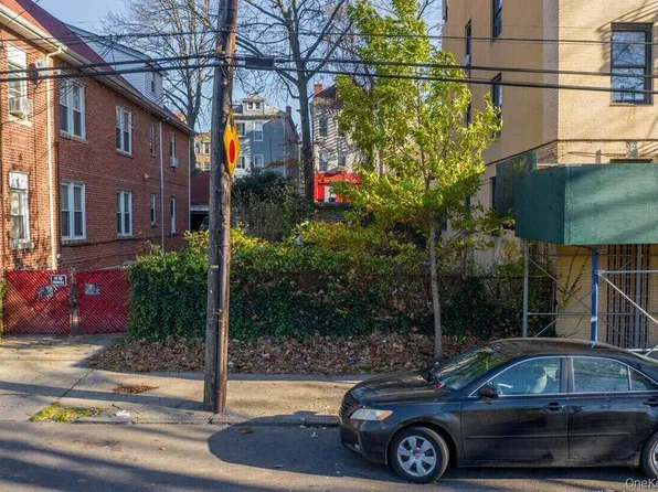3754 Bronx Blvd, Bronx, NY 10467
