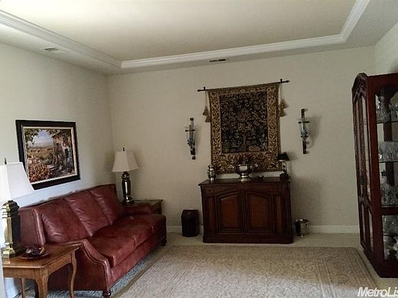 4th image of 187 W Riverwood Dr