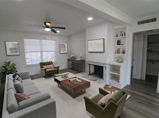 7832 Royal Ln APT 101, Dallas, TX