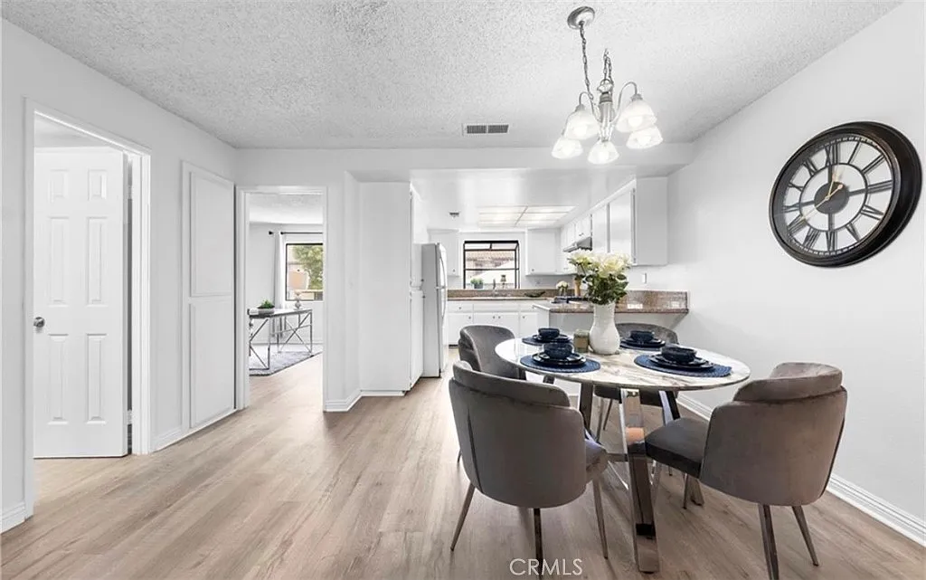 4 bed, 1436 sqft, $3,800 — Photo 4