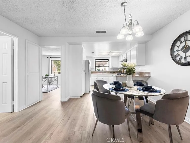 321 N Lincoln Ave #B — Photo 4