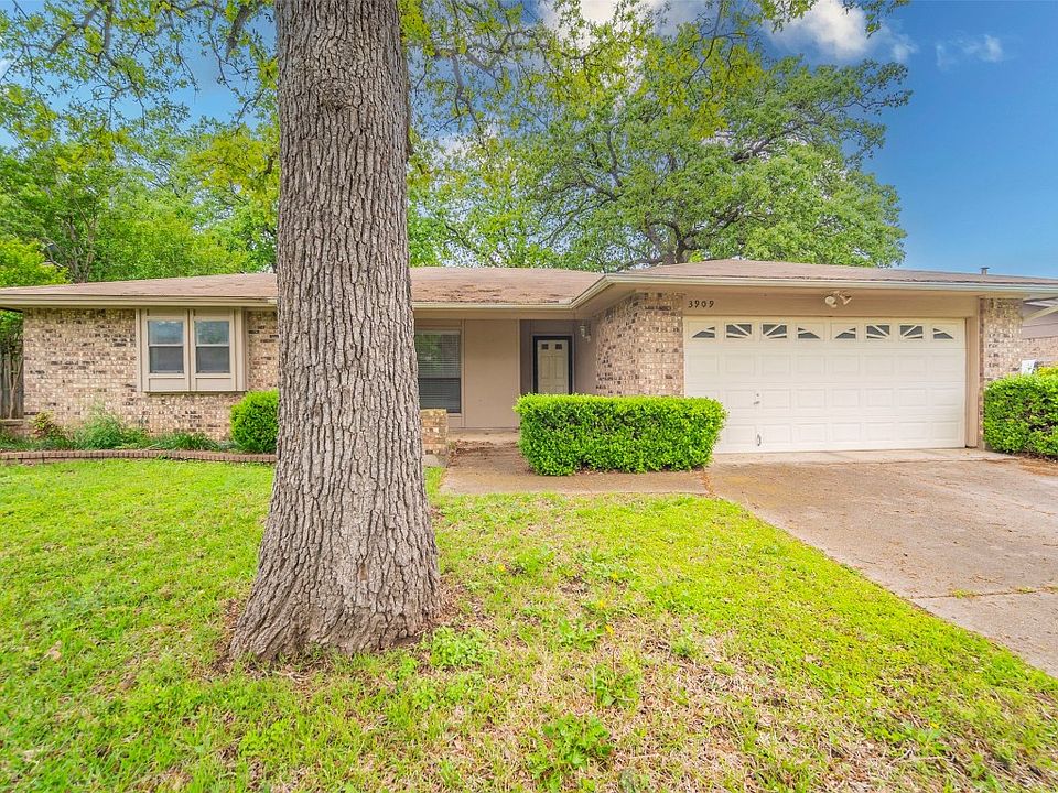 1st image of 3909 Firethorn Dr