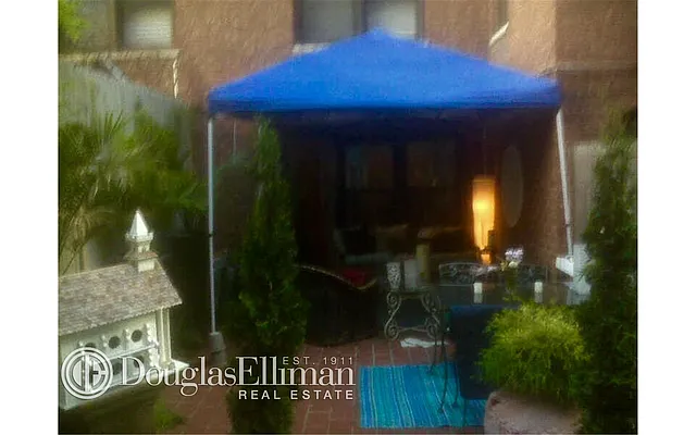 Sold by Douglas Elliman | media 20