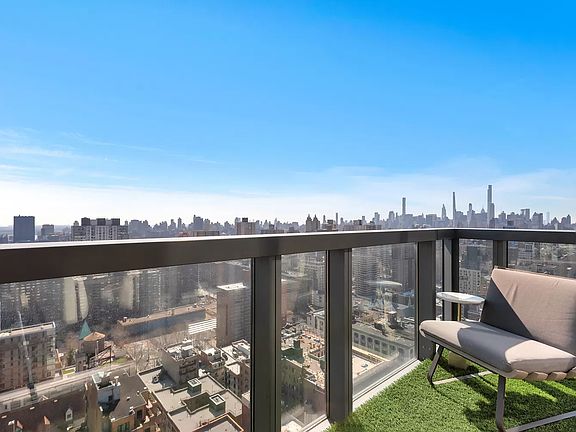 5th image of 245 W 99th St APT 30B