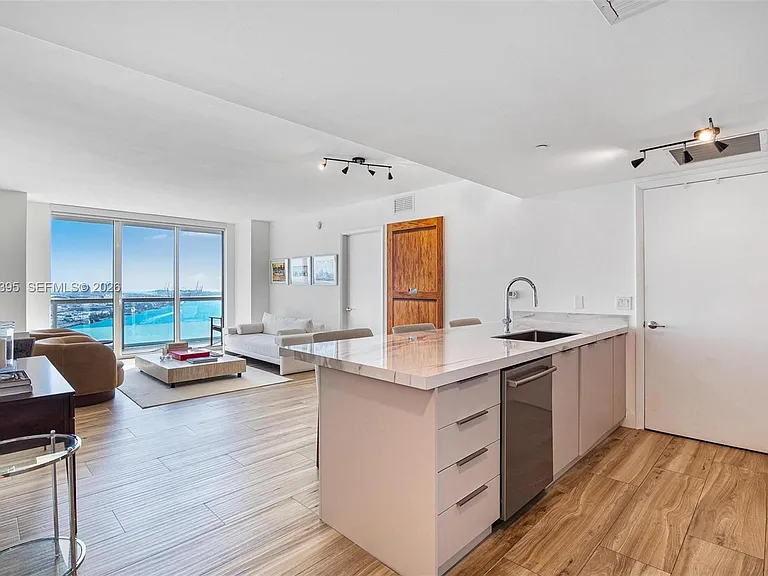 50 Biscayne Blvd #2706 — Photo 2