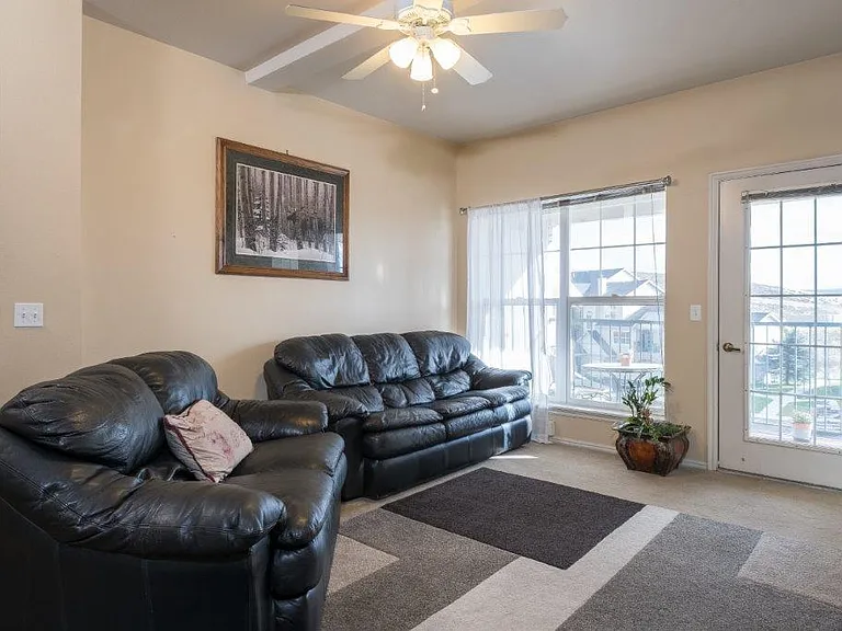 900 Bitner Rd #B34 — Photo 2