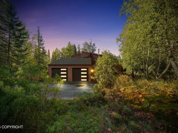4221 Southpark Bluff Dr, Anchorage, AK 99516