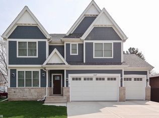 650 N Willow Rd, Elmhurst, IL 60126