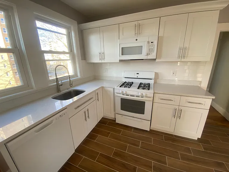 39 Waterhouse St #2 — Photo 28