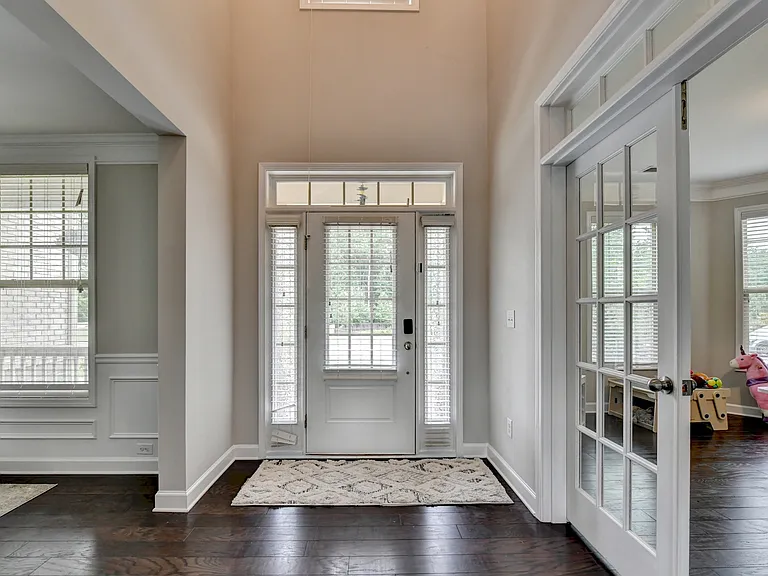 6035 Ashborough Park — Photo 8