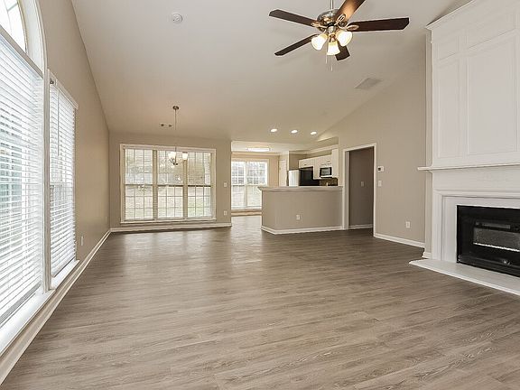 4th image of 316 Santa Anita Ave