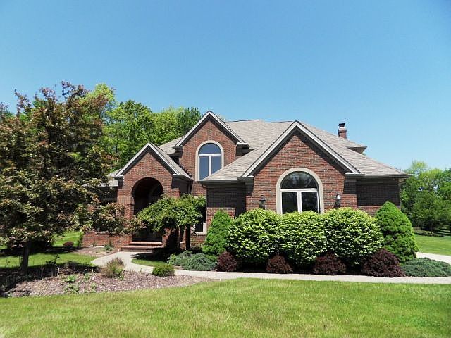 1st image of 39105 Lochmoor Dr